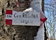 37 Alla selletta prendo il sent. 596 per Castel Regina